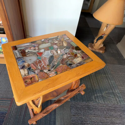 Agate table