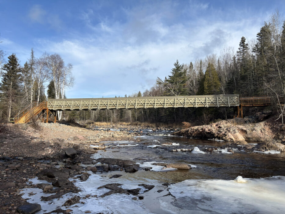 New High Falls Bridge opens at Tettegouche State Park | WTIP