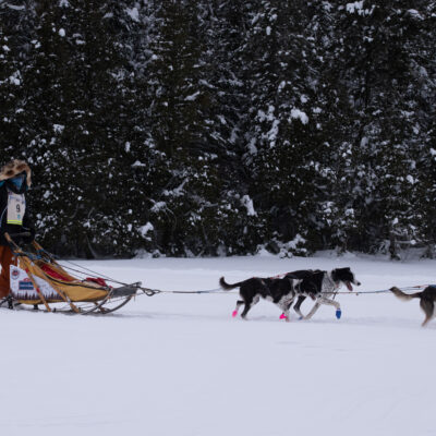 Erin Aili making her way to the Trail Center checkpoing
