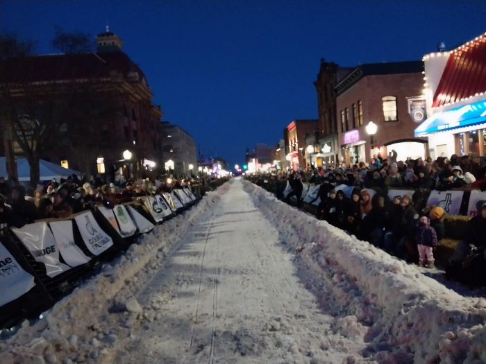 Close finish gives Anderson UP200 win; Wehseler first in Midnight Run