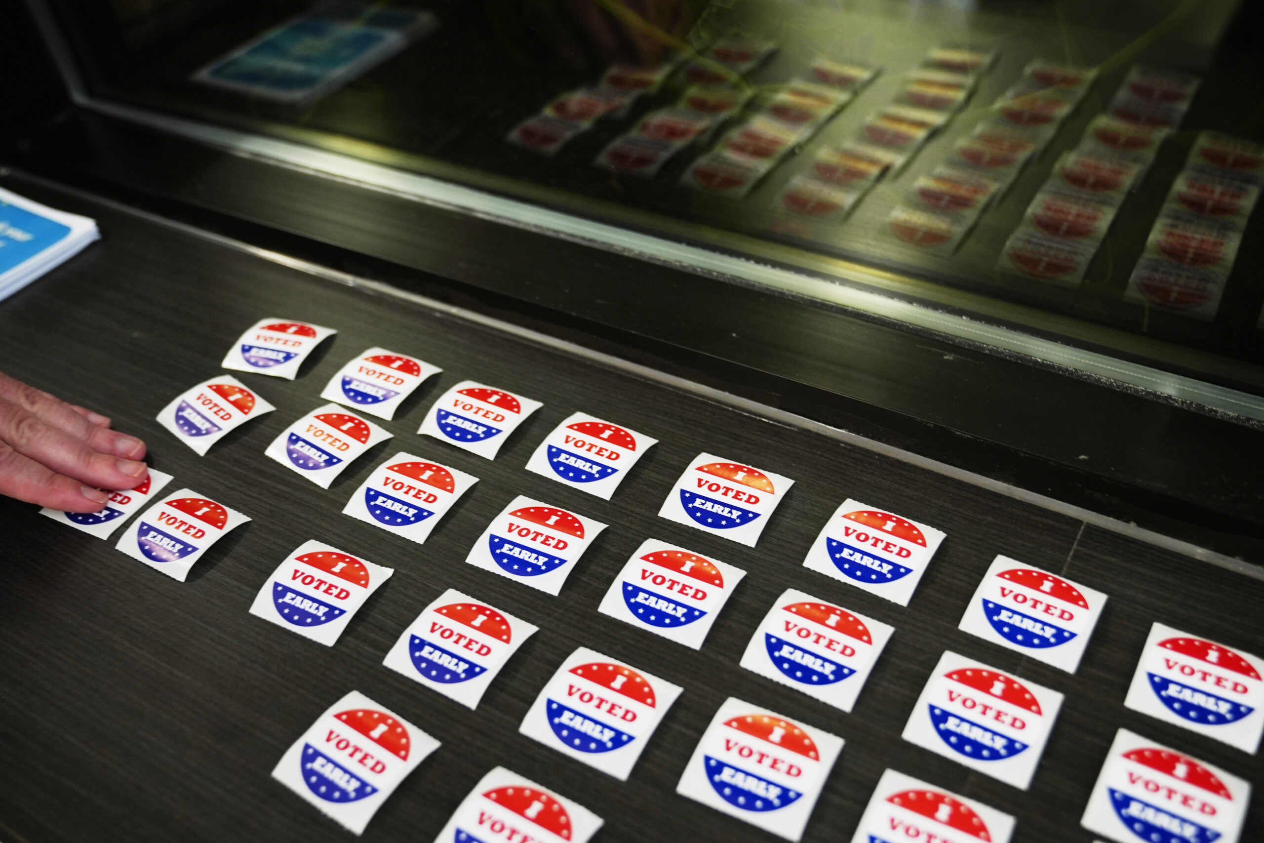 Cook County voter turnout takes shape one week before Election Day